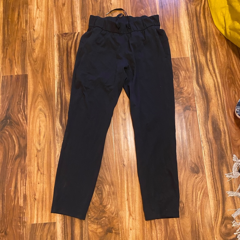 Black Lululemon pants!🖤